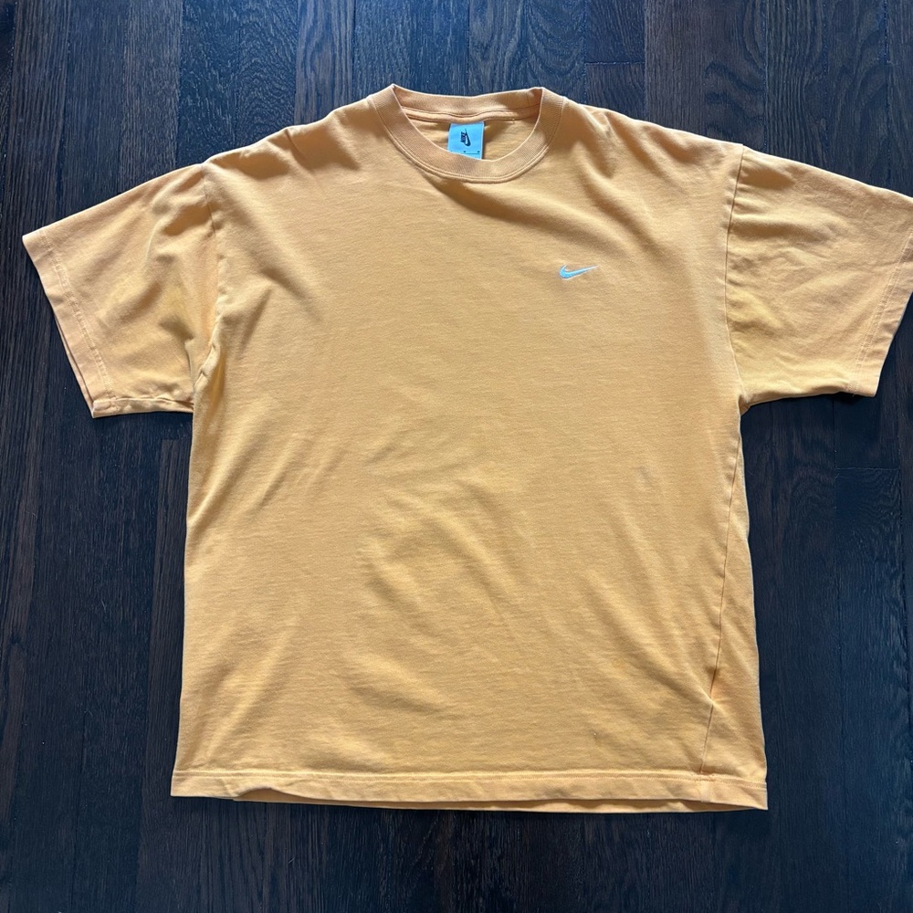 🍊BRIGHT Orange Nike Tee
